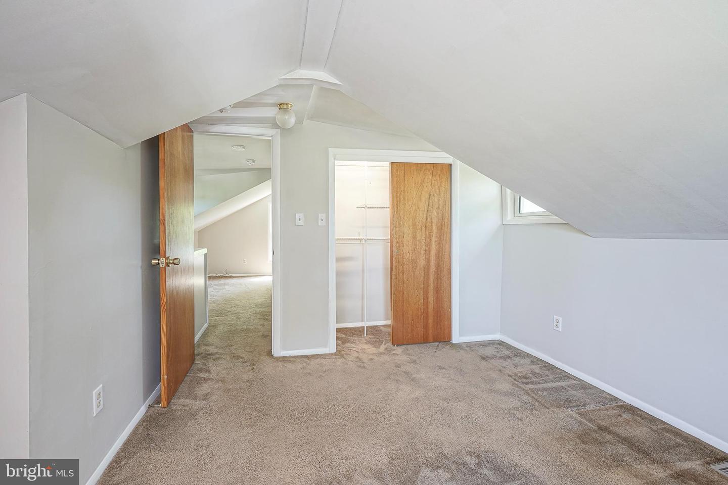 8 S 2nd St Property Photo 23