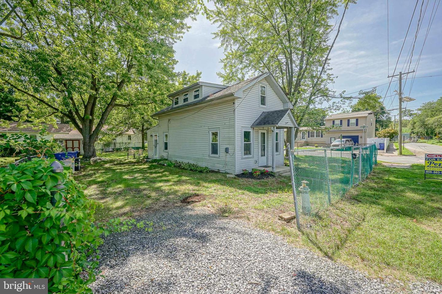 8 S 2nd St Property Photo 27