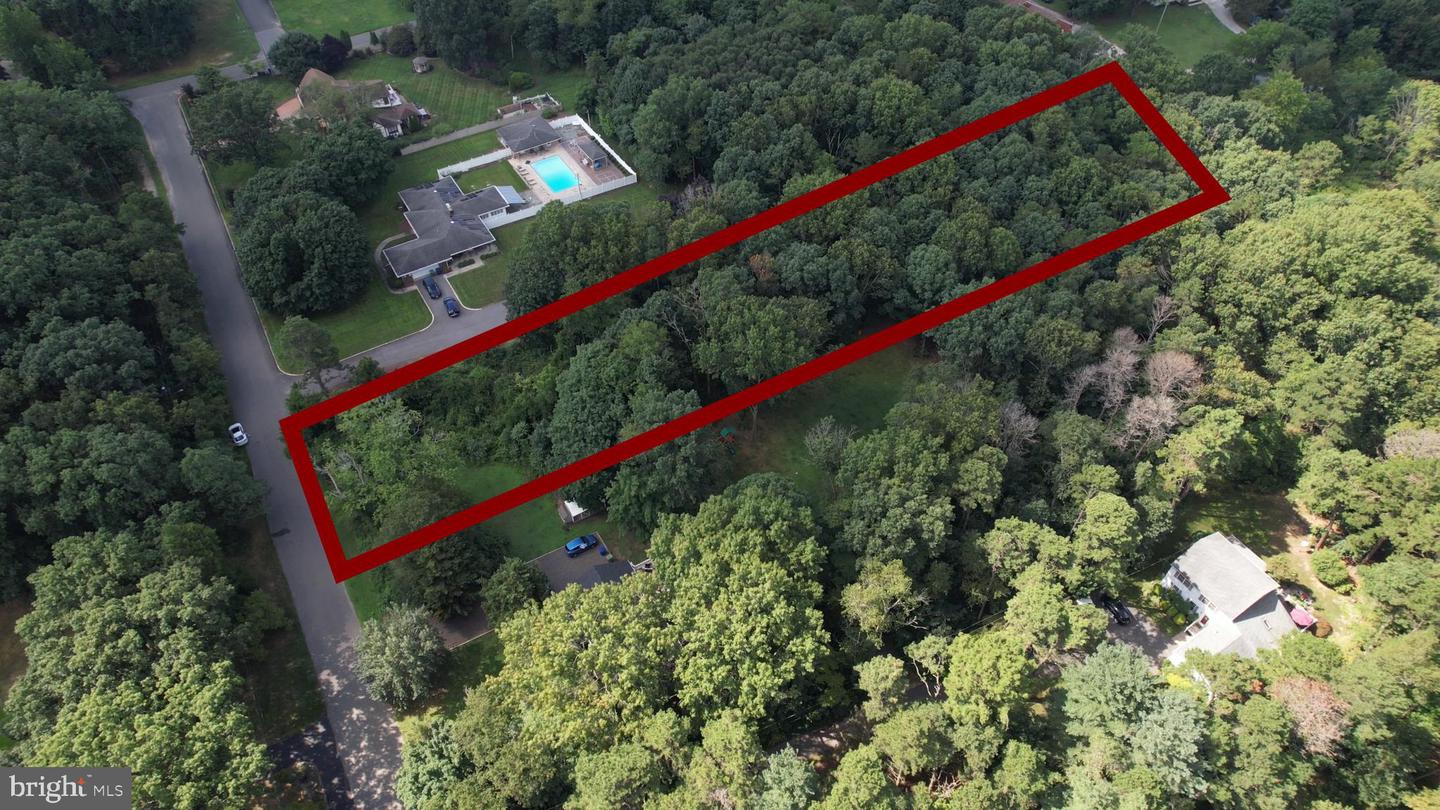 0 Broad Property Photo 8