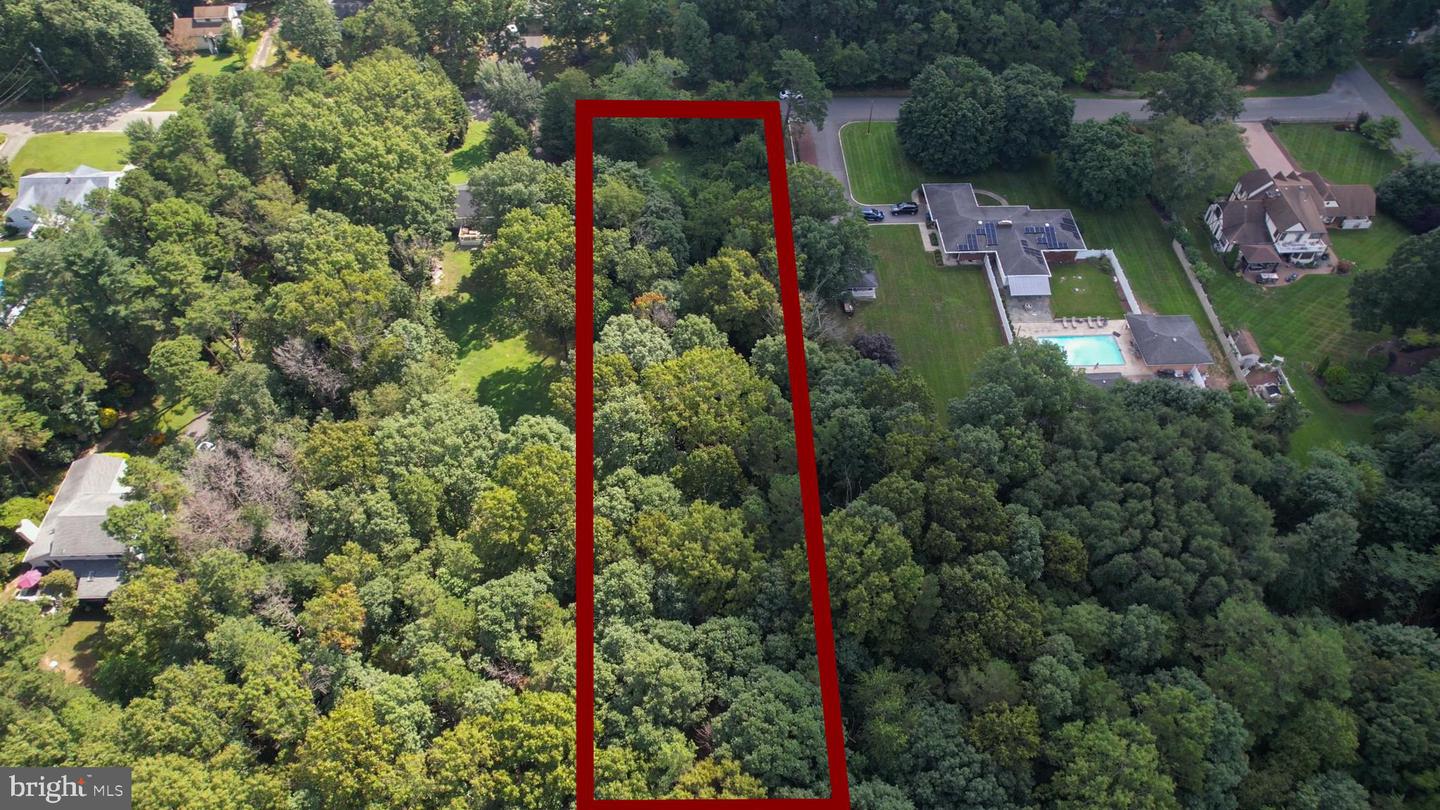 0 Broad Property Photo 12