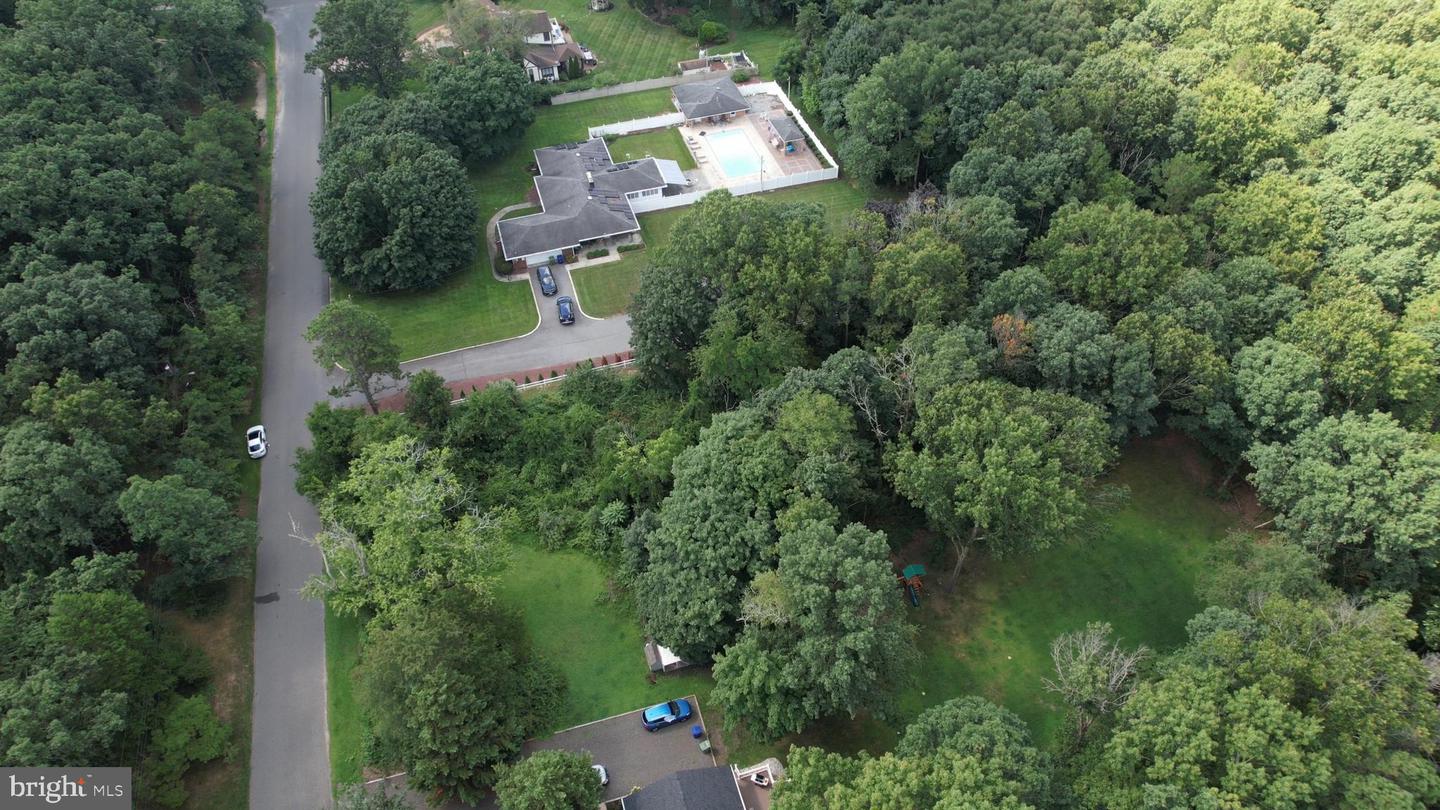 0 Broad Property Photo 19