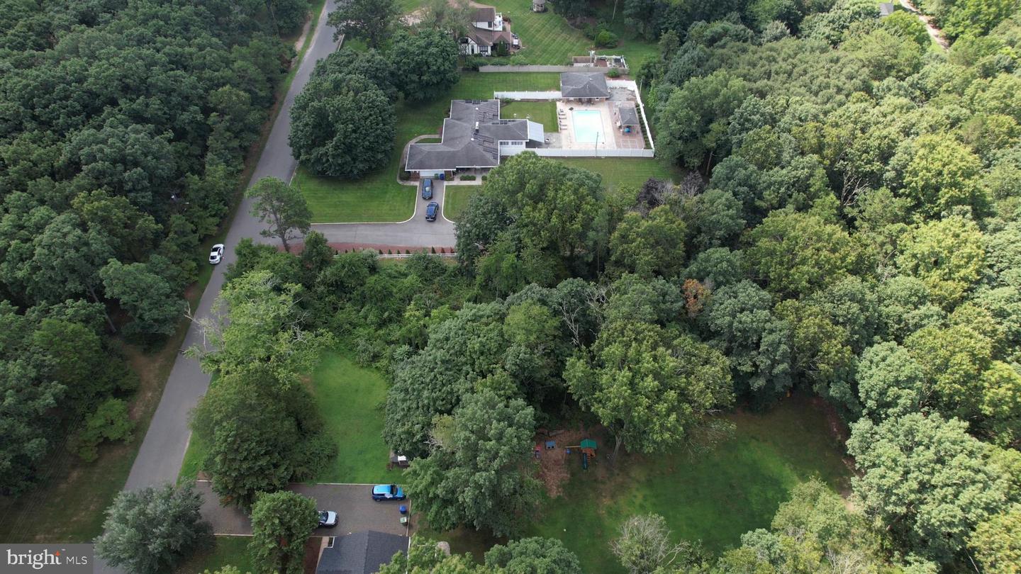 0 Broad Property Photo 21