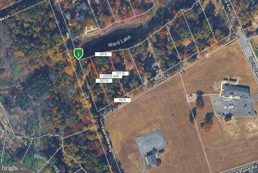 7 Twin Lake Ave Property Photo 1
