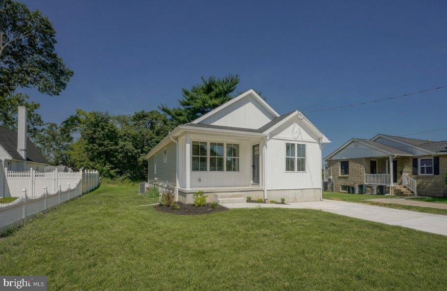 127 Newton Ave Property Photo 1