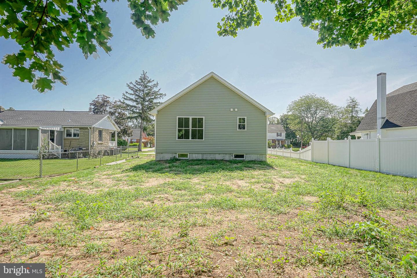 127 Newton Ave Property Photo 31