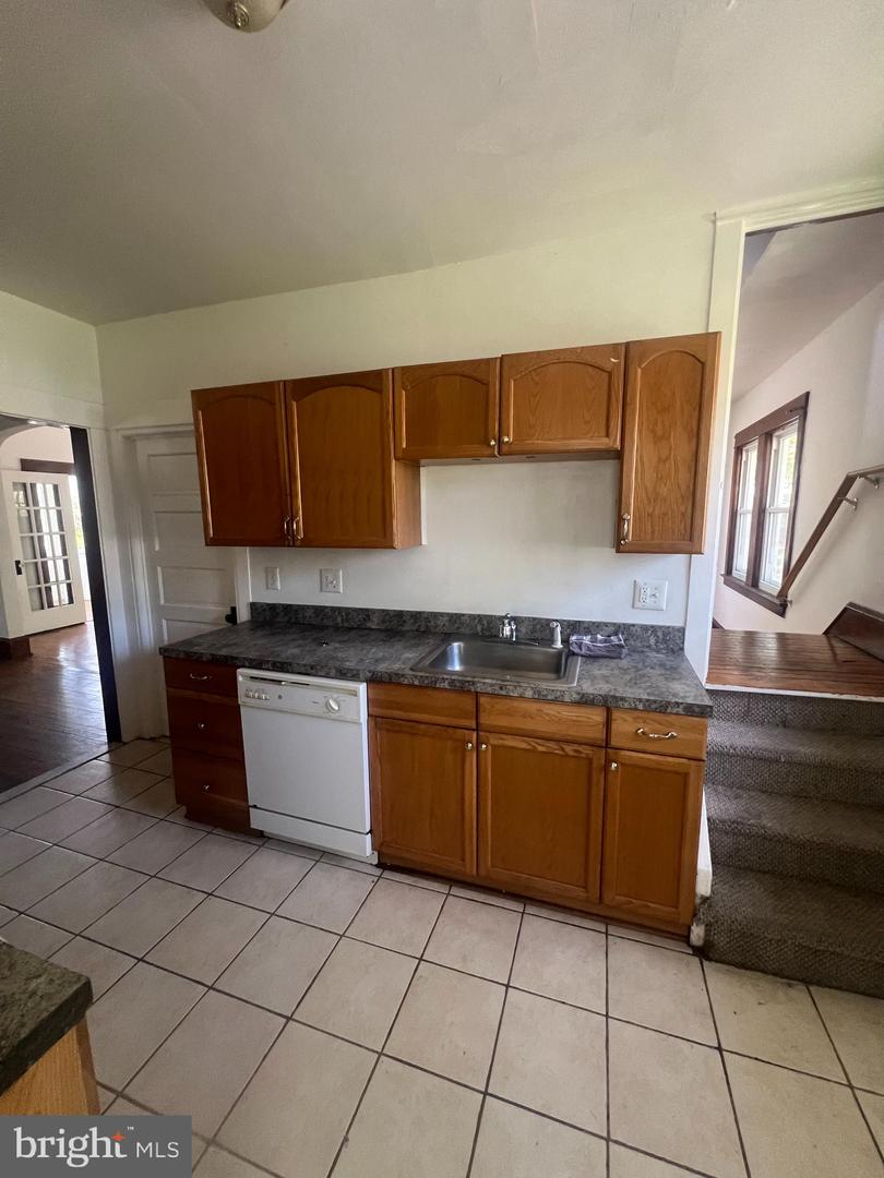 20 Normal Blvd Property Photo 4
