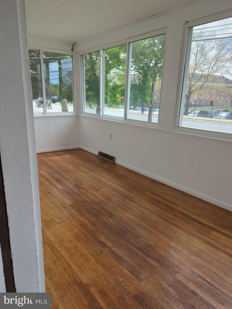 20 Normal Blvd Property Photo 9