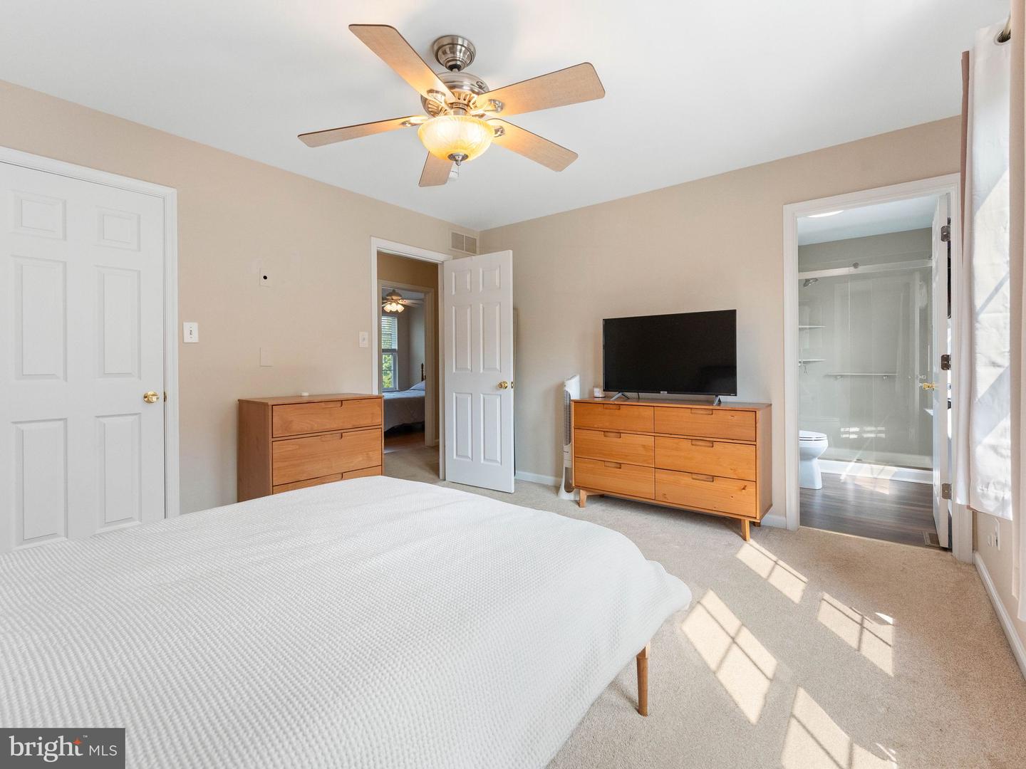 443 Hemlock Ter Property Photo 16