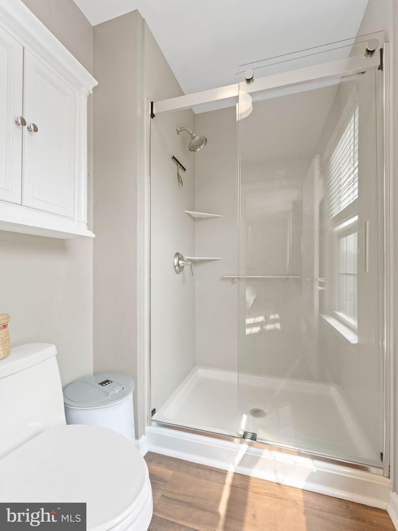 443 Hemlock Ter Property Photo 18