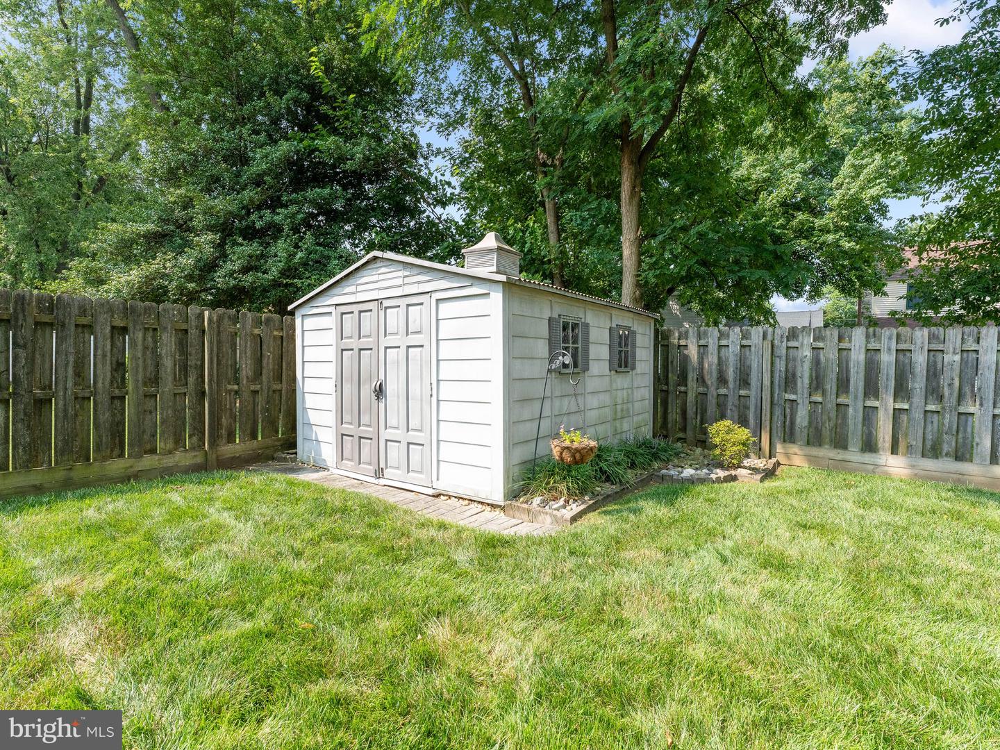 443 Hemlock Ter Property Photo 27