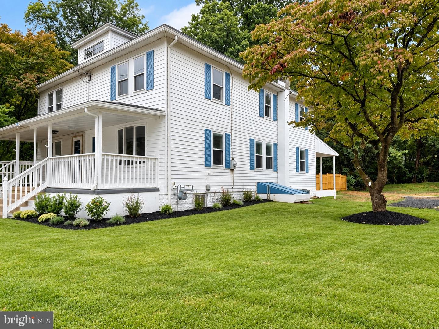 33 Mantua Rd Property Photo 2