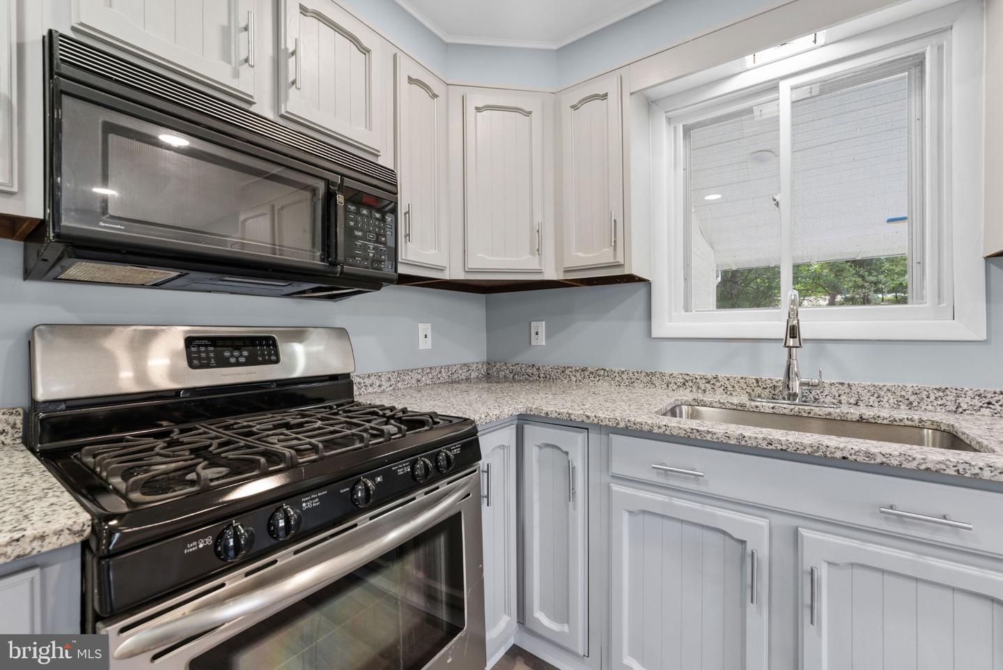 33 Mantua Rd Property Photo 11
