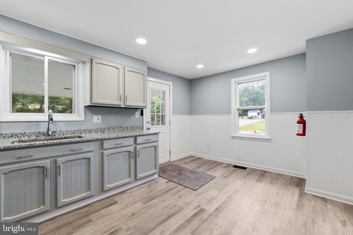 33 Mantua Rd Property Photo 12