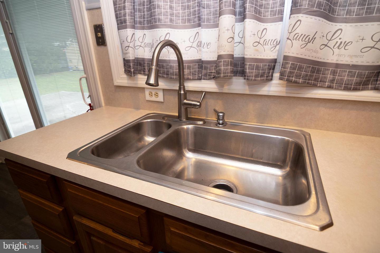 117 Monroe Ave Property Photo 14