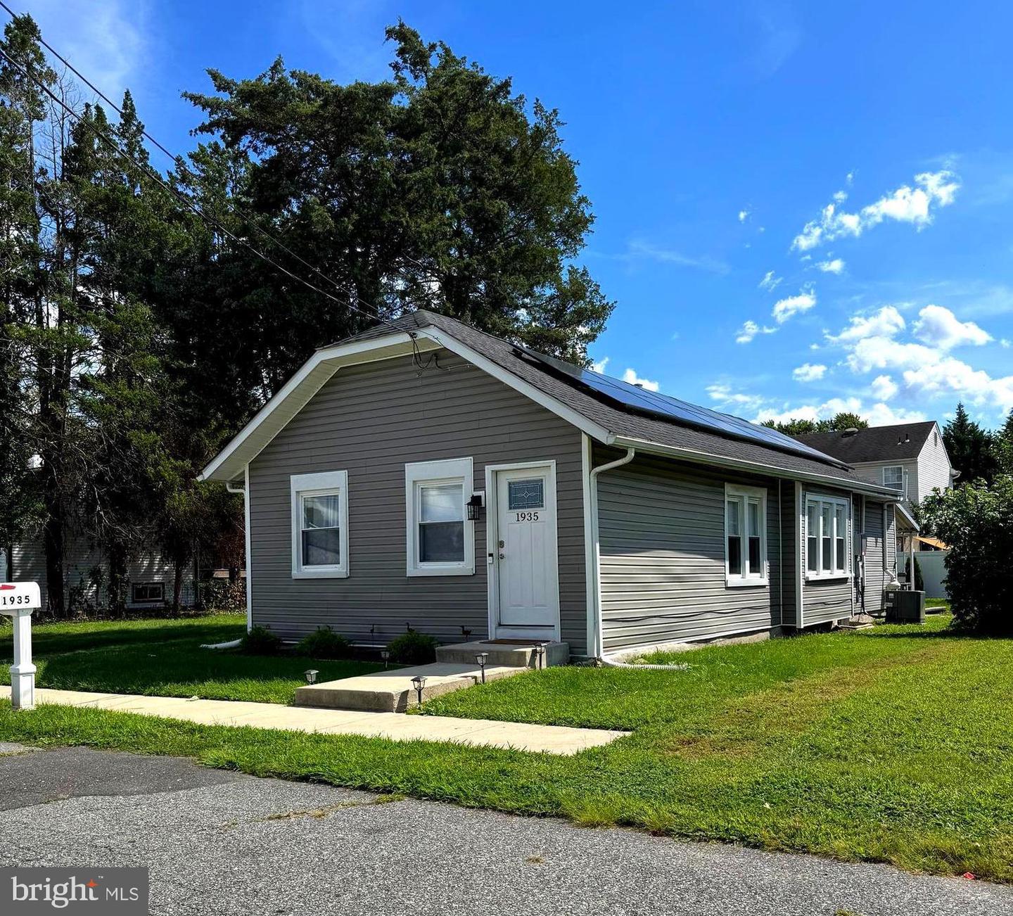 1935 Bellevue Ave Property Photo 9
