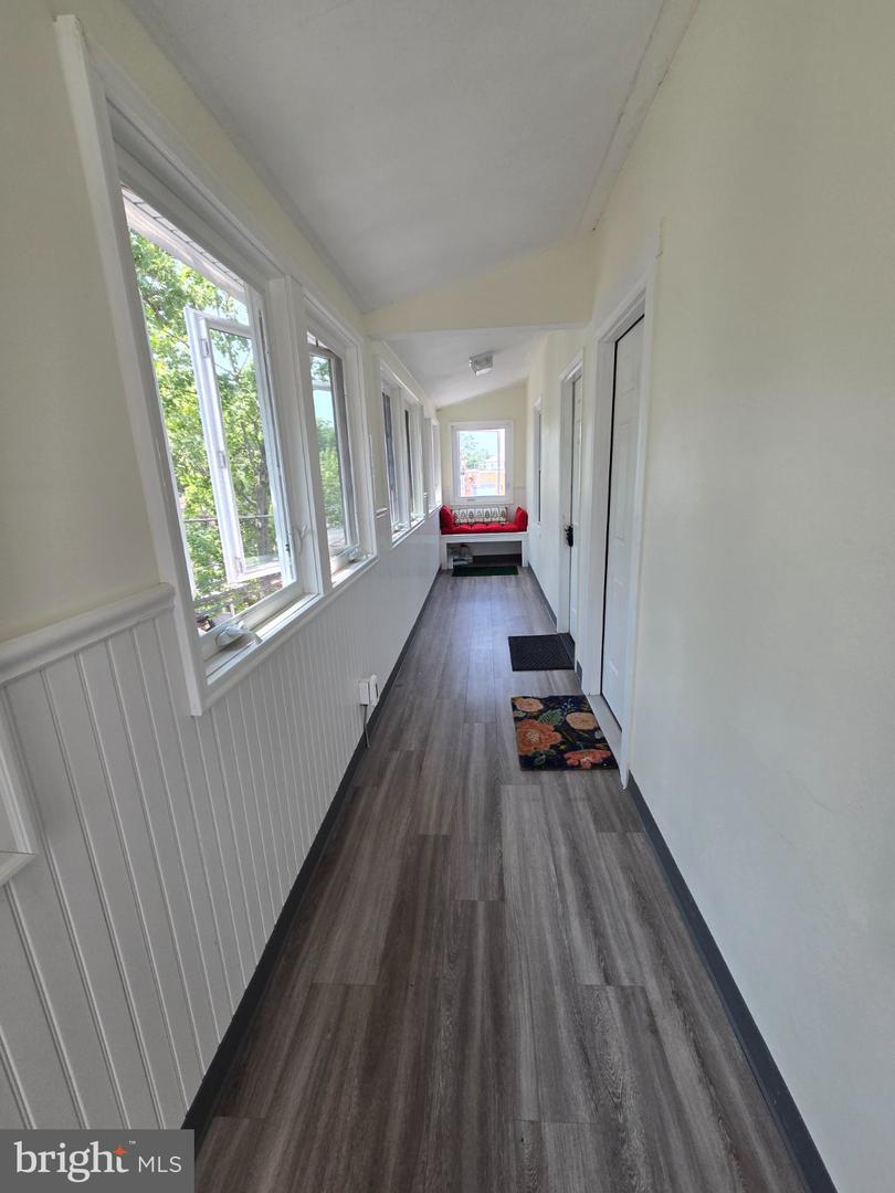 130 S Broadway Property Photo 8