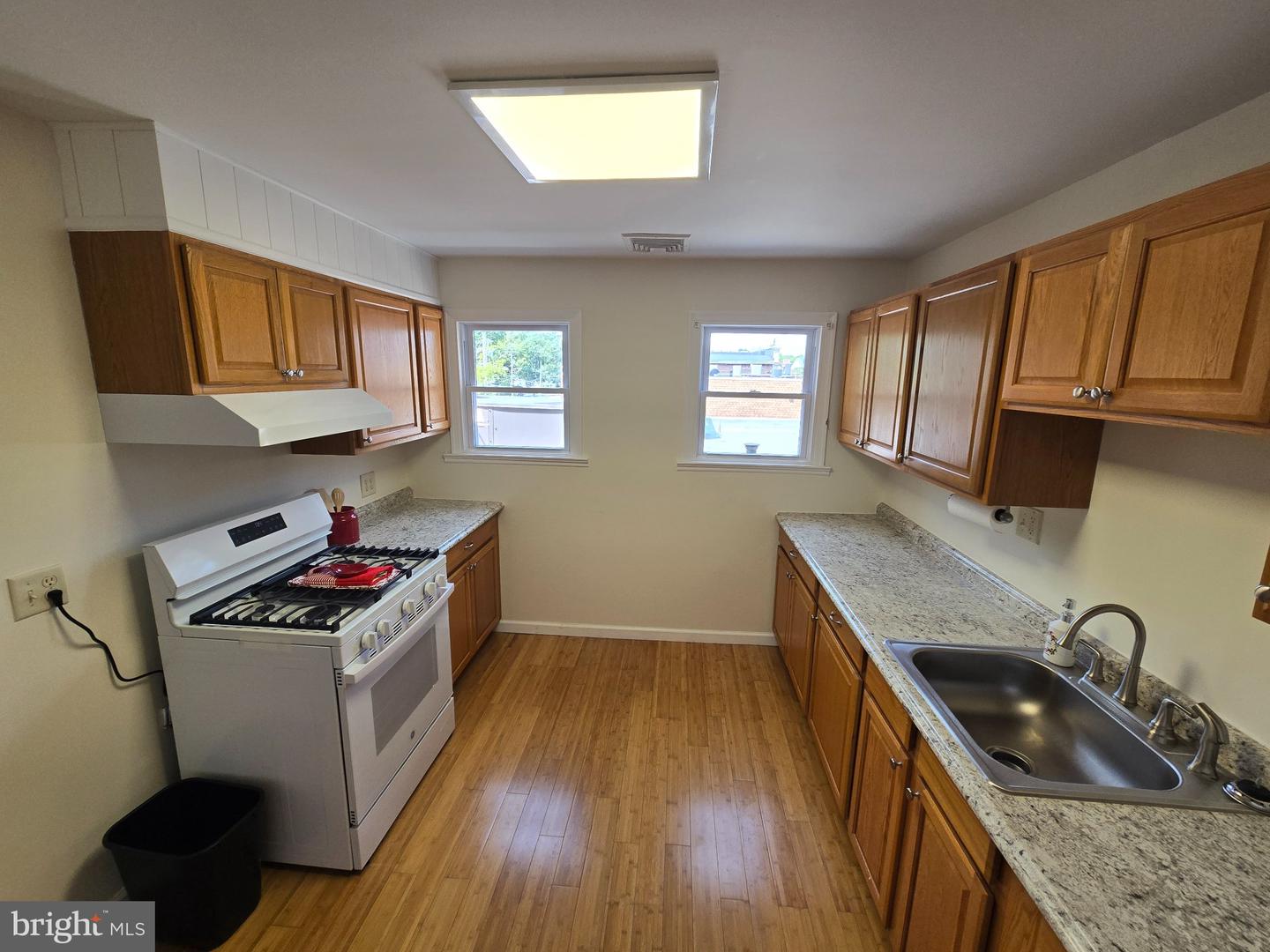 130 S Broadway Property Photo 11