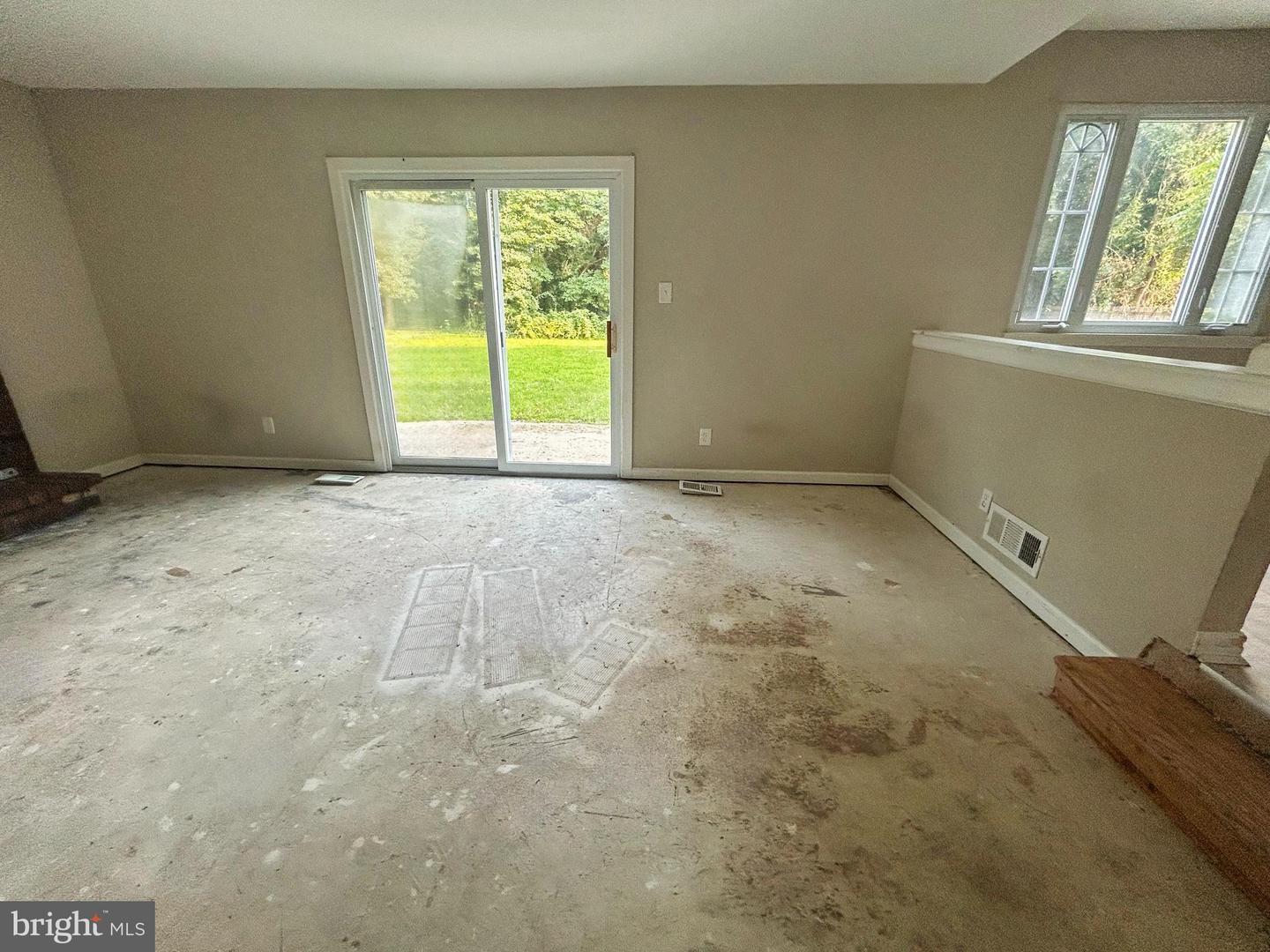 6 Harrell Ave Property Photo 8