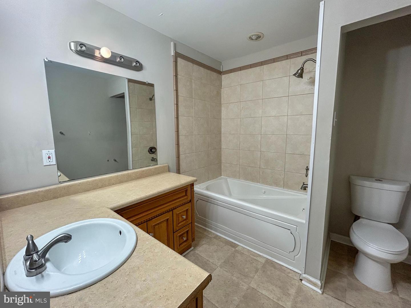 6 Harrell Ave Property Photo 9