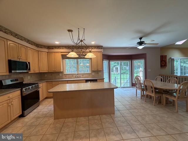 106 Hilltop Ct Property Photo 16