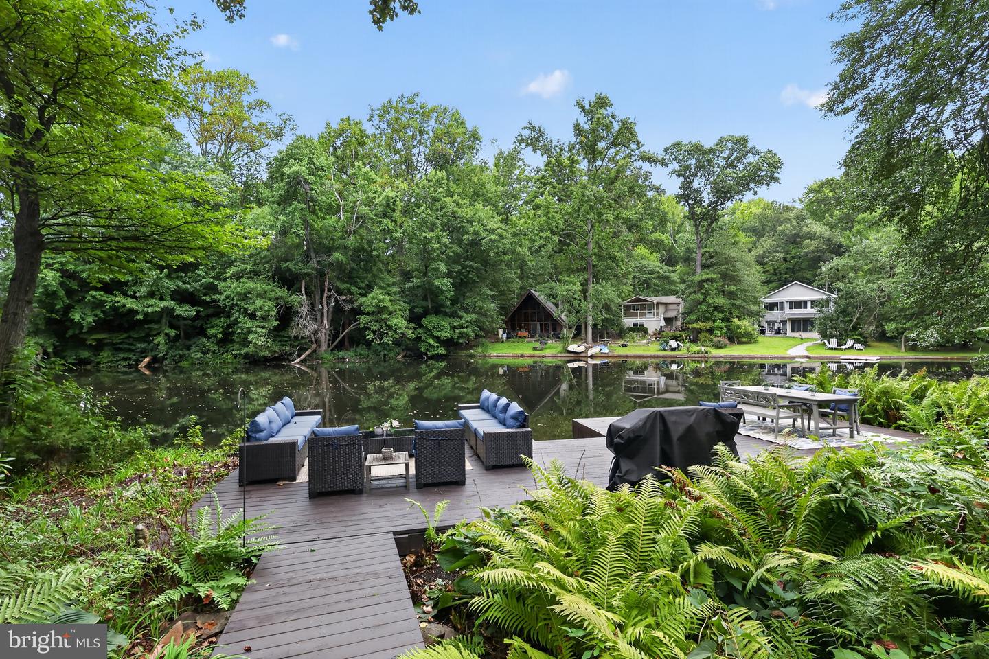60 Laurel Dr Property Photo 12