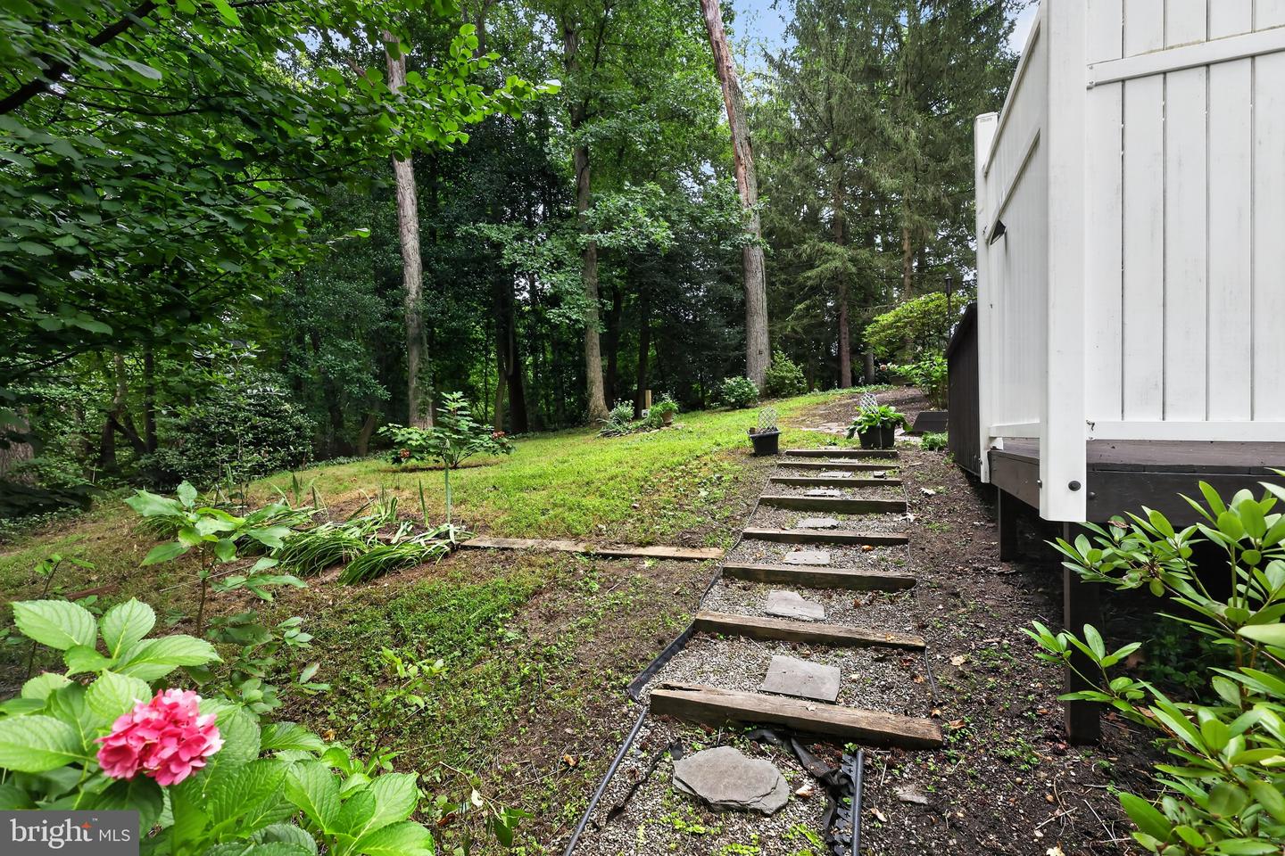 60 Laurel Dr Property Photo 32