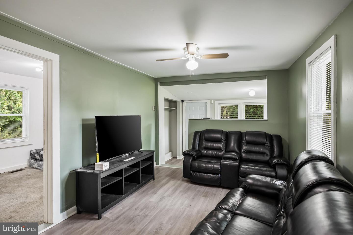 32 Reid St Property Photo 7