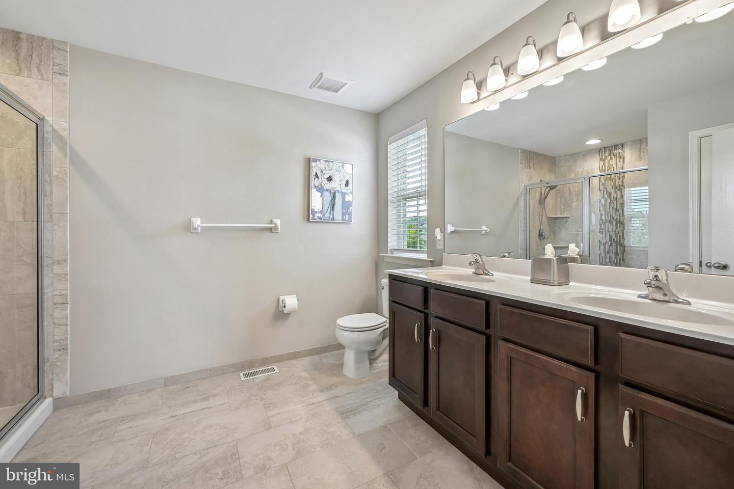1008 Shira Ct Property Photo 17
