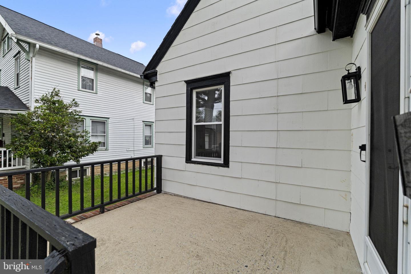 301 University Blvd Property Photo 5