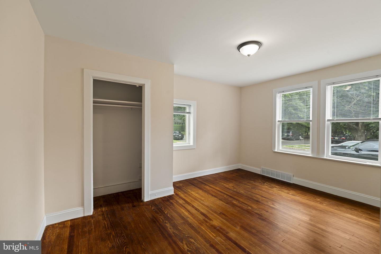 301 University Blvd Property Photo 9