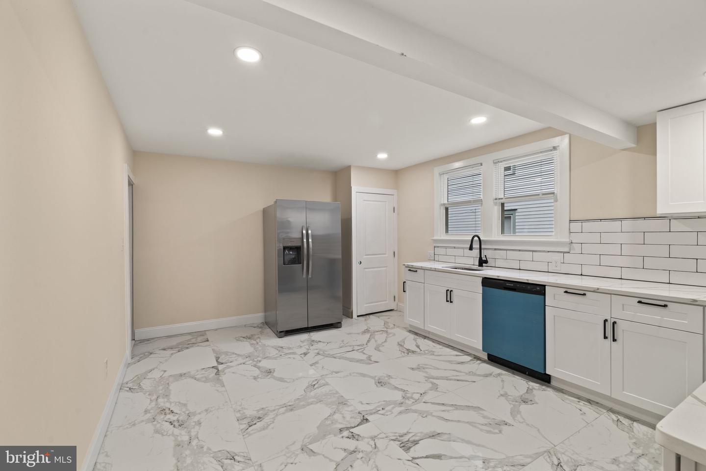 301 University Blvd Property Photo 15