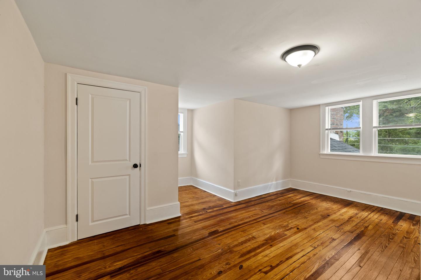 301 University Blvd Property Photo 23