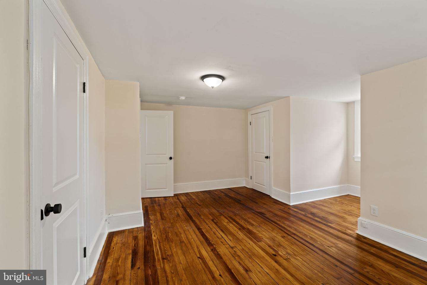301 University Blvd Property Photo 26