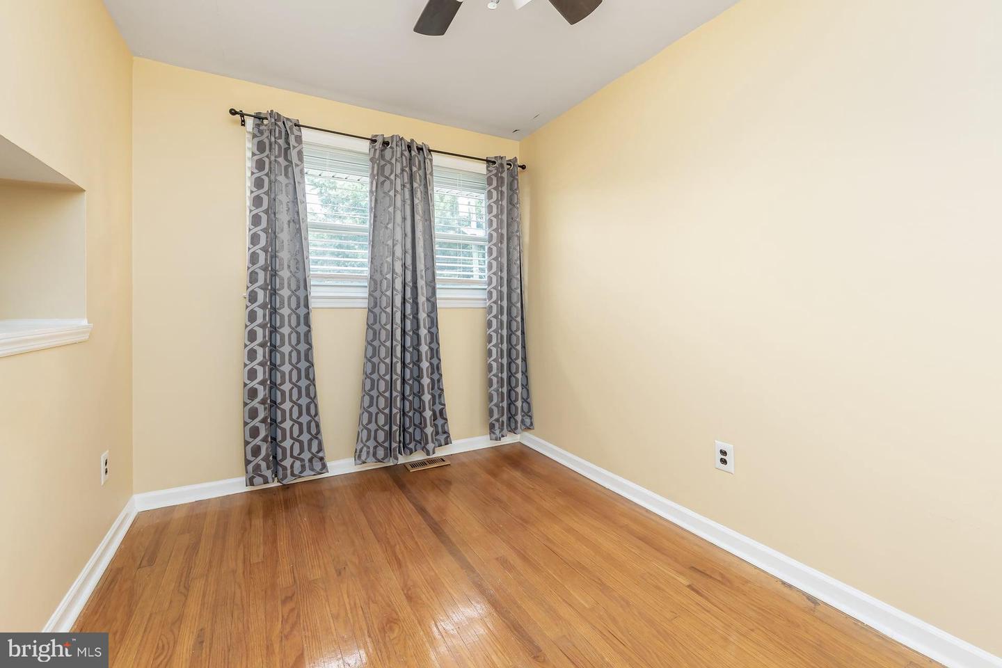 30 Budd Blvd Property Photo 13