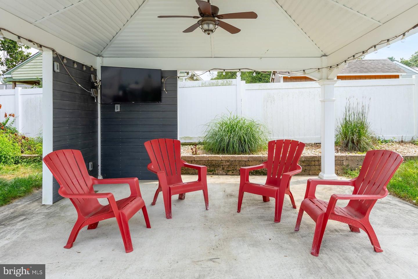 30 Budd Blvd Property Photo 21