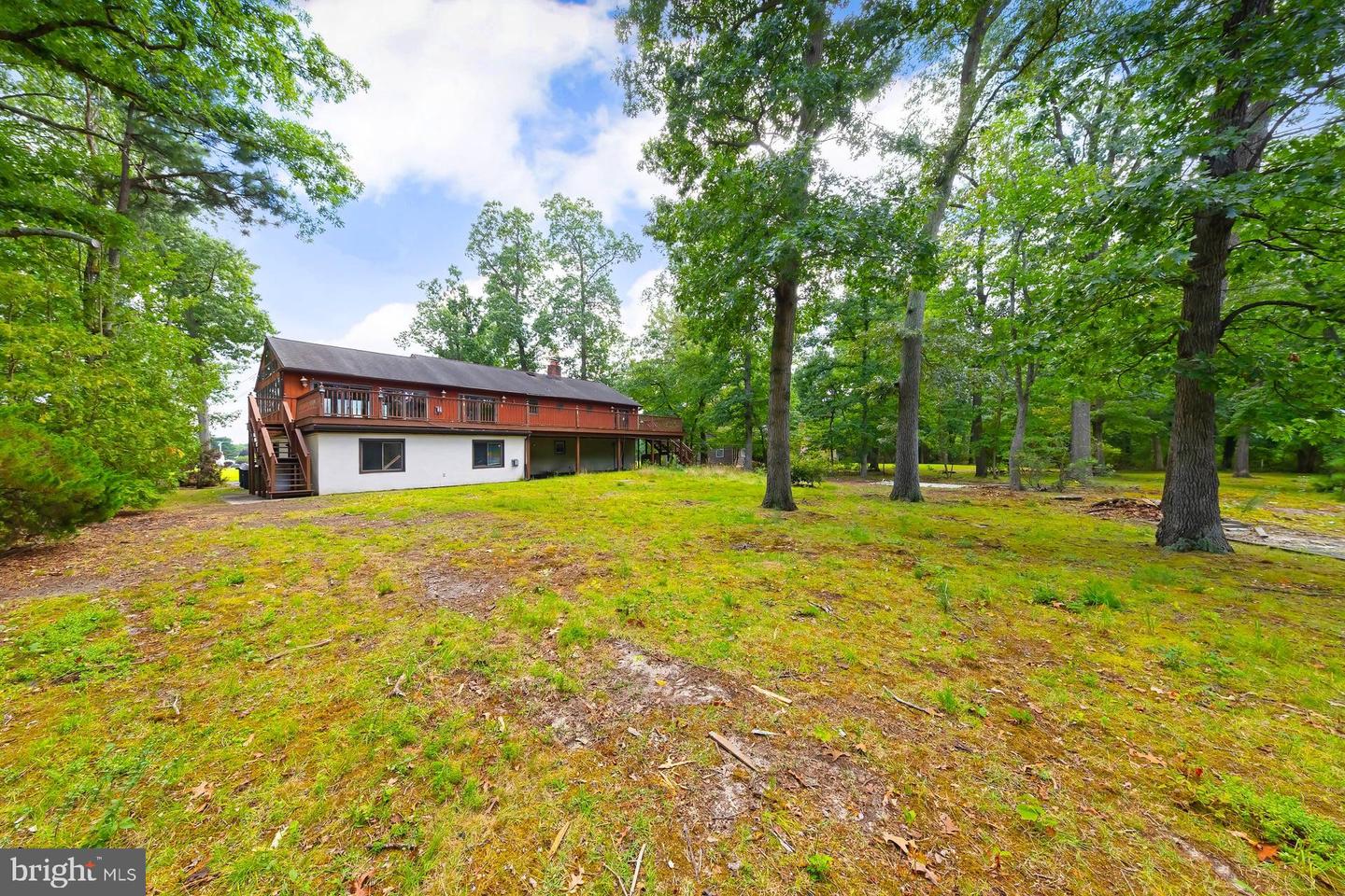 8 Grove St Property Photo 13
