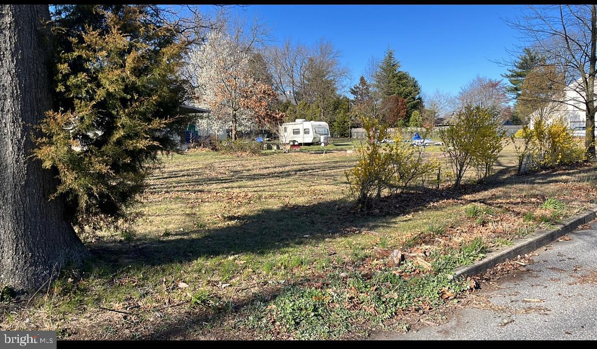 1561 Lafayette St Property Photo 4