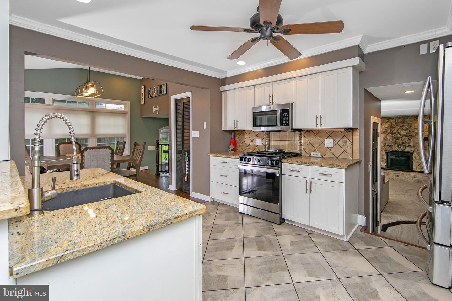 10 Forrest Dr Property Photo 15
