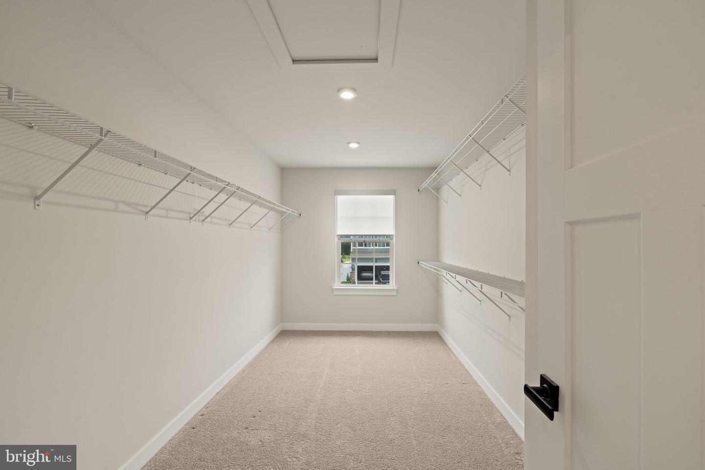 149 Merseyside Dr Property Photo 34