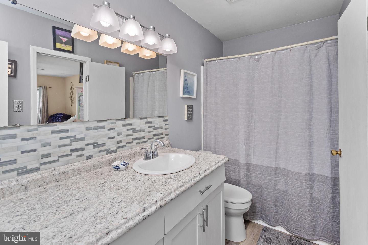 20 Maplewood Property Photo 15