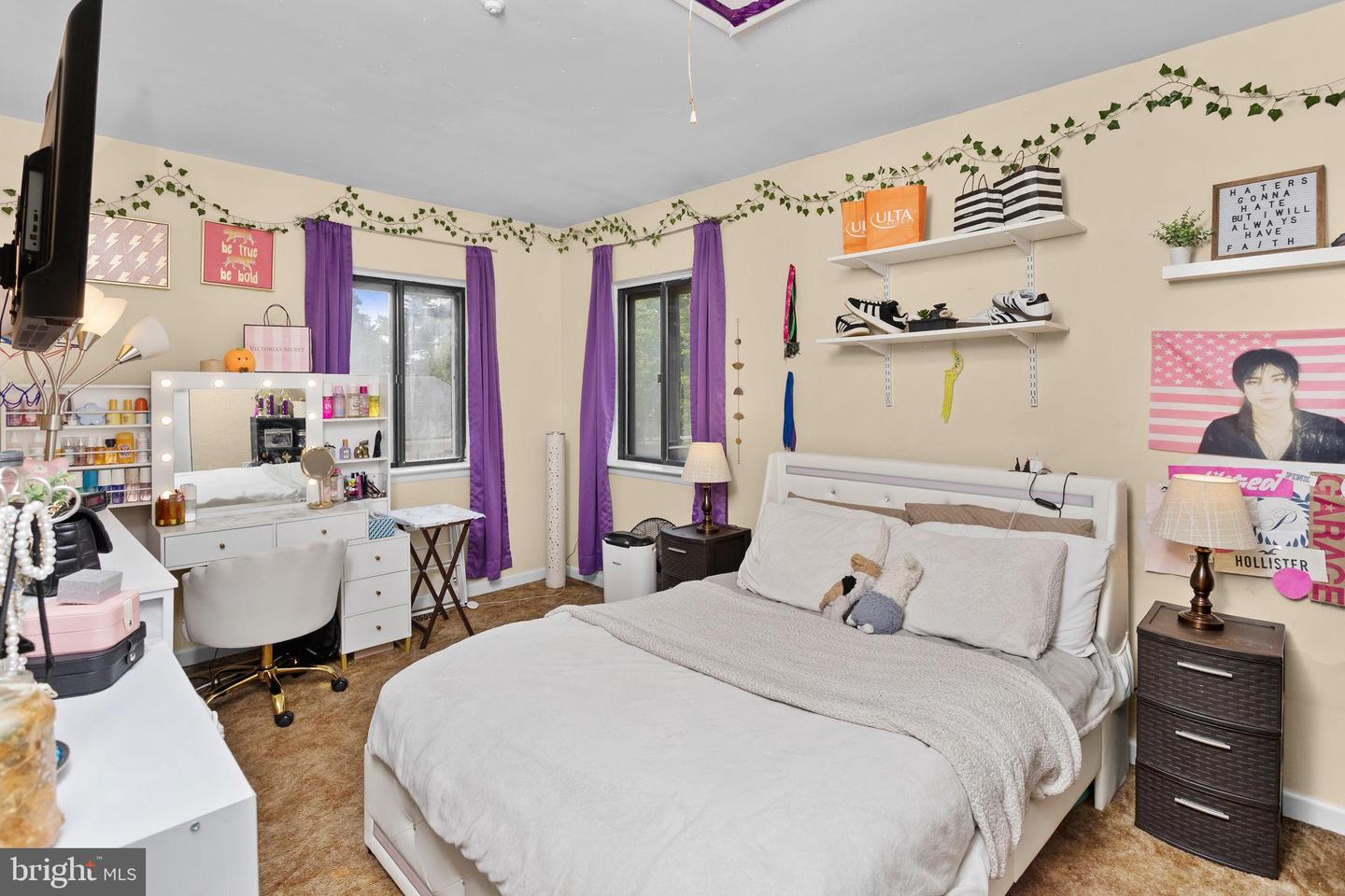 20 Maplewood Property Photo 16