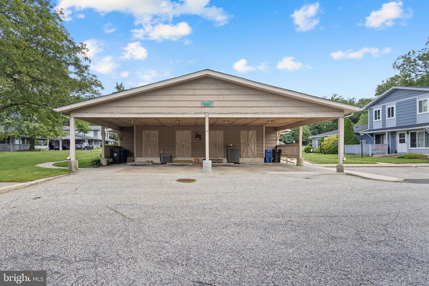 20 Maplewood Property Photo 19