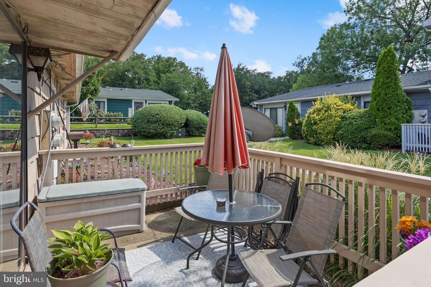 20 Maplewood Property Photo 22