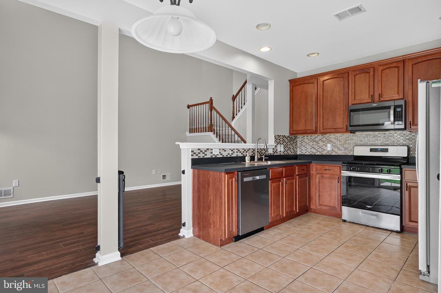 124 Chancellor Property Photo 5