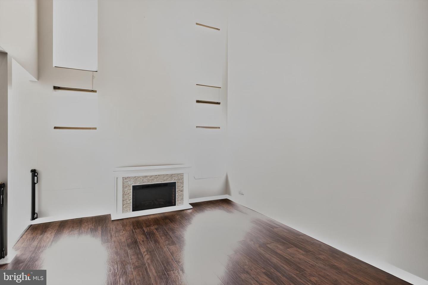 124 Chancellor Property Photo 6