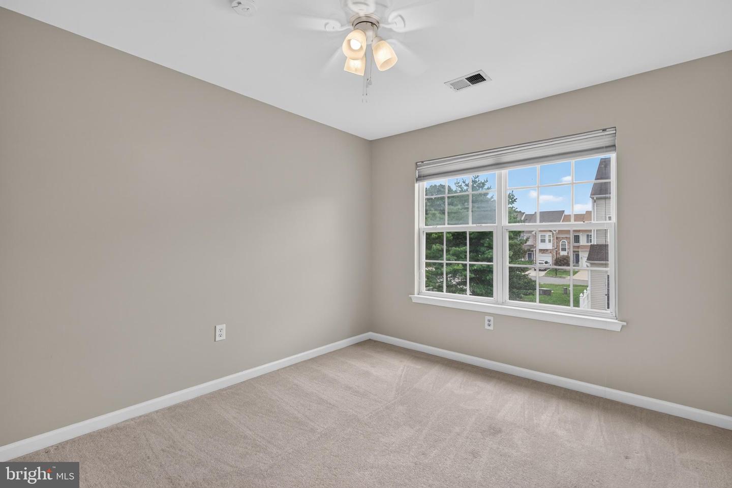 124 Chancellor Property Photo 23