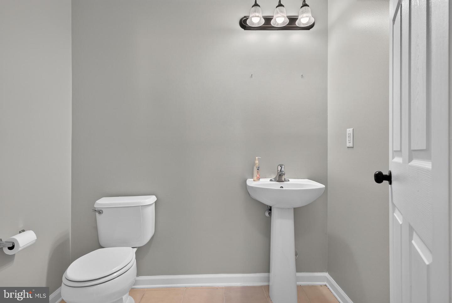 124 Chancellor Property Photo 29