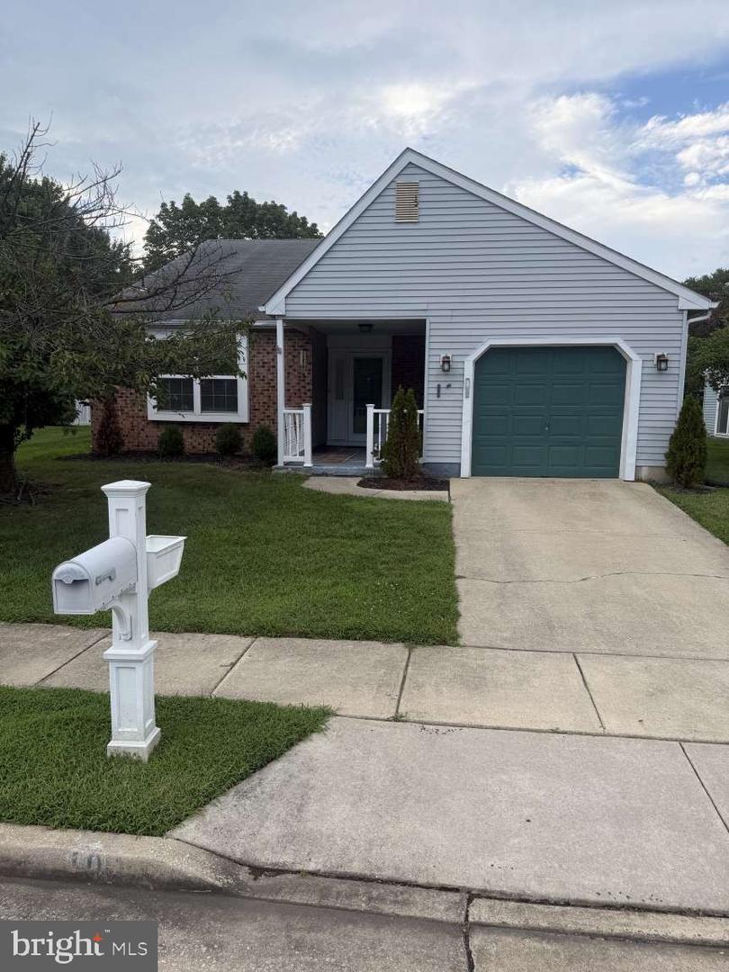 10 Niland Ln Property Photo 1