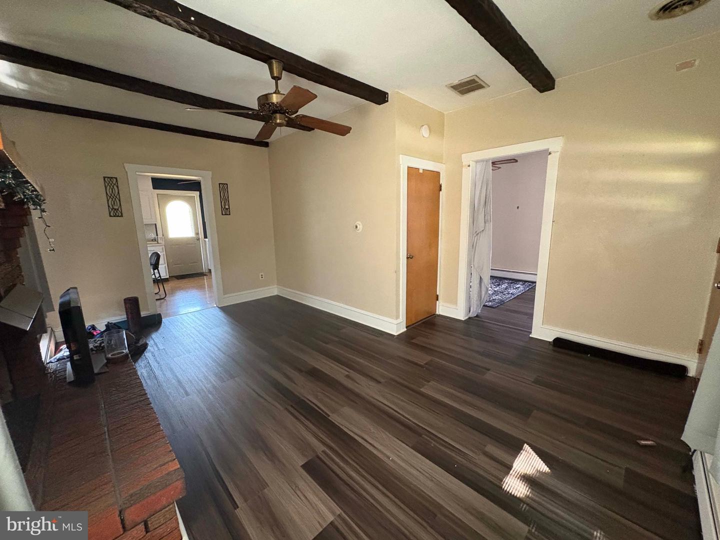 14 Arch St Property Photo 18