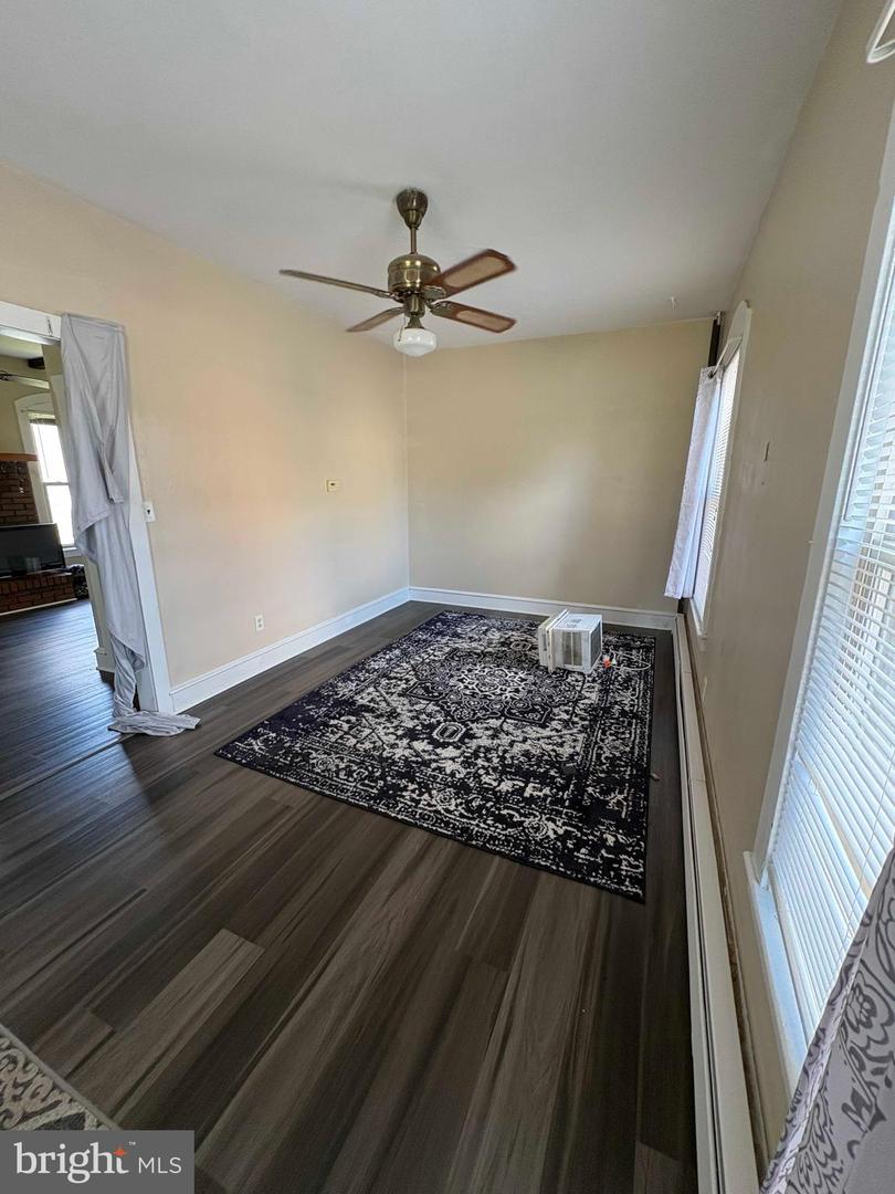 14 Arch St Property Photo 21